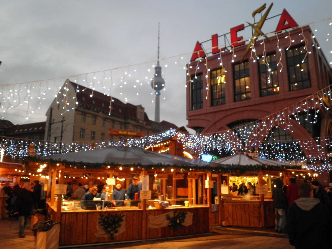 [Bild: alexa-weihnachtsmarkt-berlin-0.jpg]